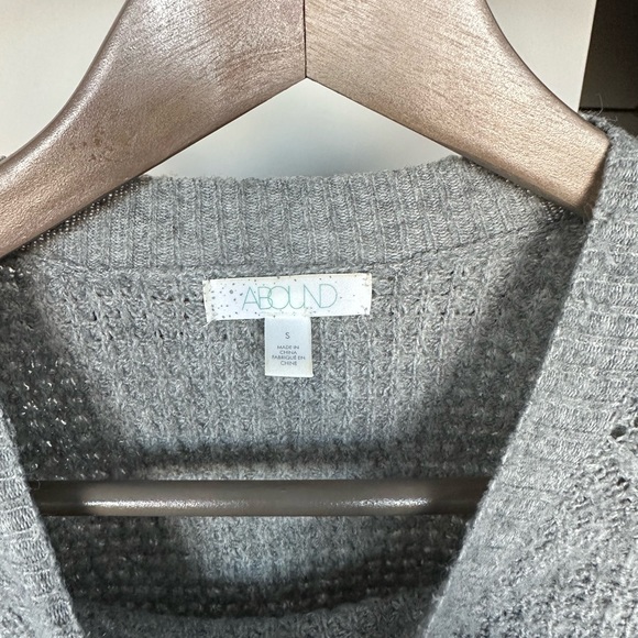 Grey Knit Sweater - Picture 3 of 3